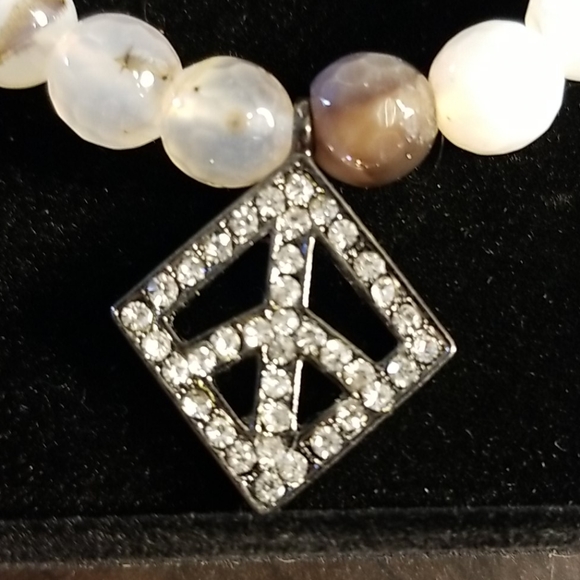 White Beaded Bracelet with Charm - Picture 2 of 3